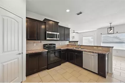 704 San Miguel Trail, Fort Worth, TX 76052 - Photo 4