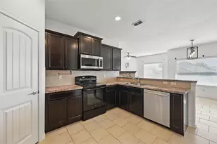 704 San Miguel Trail, Fort Worth, TX 76052 - Photo 4