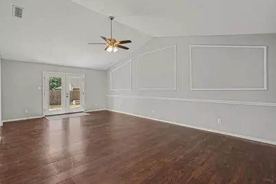 7116 Blackberry Drive, Arlington, TX 76016 - Photo 4