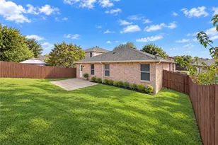 1641 Knight Trail, Little Elm, TX 75036 - Photo 18
