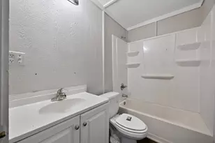 514 W 6th St, Bonham, TX 75418 - Photo 28