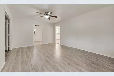8923 Jennie Lee Lane, Dallas, TX 75227 - Photo 2