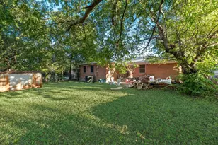 8923 Jennie Lee Ln, Dallas, TX 75227 - Photo 16