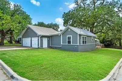 411 Harcourt Street, Weatherford, TX 76086 - Photo 2