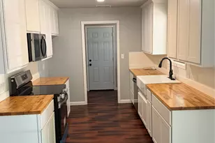 209 Porter Ct, Crowley, TX 76036 - Photo 1