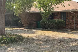209 Porter Ct, Crowley, TX 76036 - Photo 26