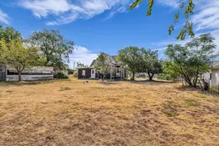 147 Illinois Ave, China Spring, TX 76633 - Photo 16