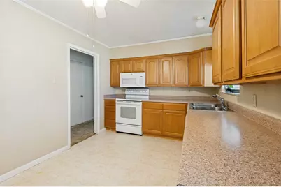 1726 Dorothy Drive, Grand Prairie, TX 75051 - Photo 18