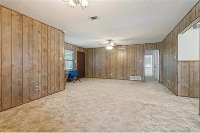 1726 Dorothy Drive, Grand Prairie, TX 75051 - Photo 8
