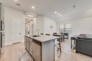 1721 Pattenson Trl, Fort Worth, TX 76052 - Photo 10