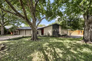 1300 Greenbriar St, Denton, TX 76201 - Photo 1