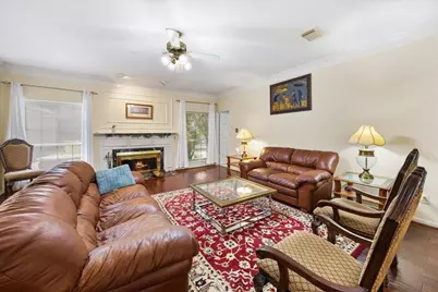 2400 Silverthorne Court, Highland Village, TX 75077 - Photo 6