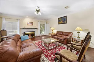 2400 Silverthorne Ct, Highland Village, TX 75077 - Photo 6