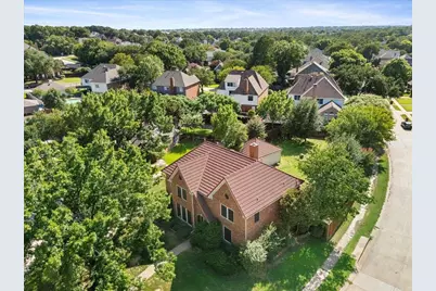 2400 Silverthorne Court, Highland Village, TX 75077 - Photo 4