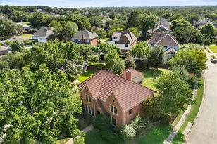 2400 Silverthorne Ct, Highland Village, TX 75077 - Photo 4