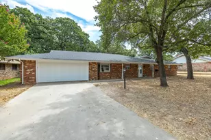 3107 S Lipsey St, Decatur, TX 76234 - Photo 1