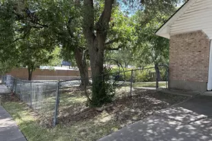 2202 Candleberry Dr, Mesquite, TX 75149 - Photo 6