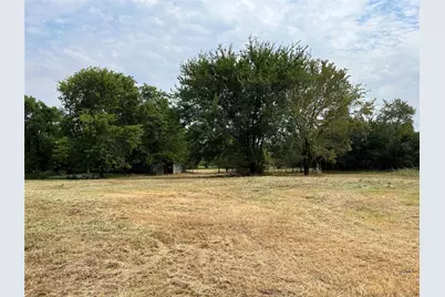 404 E Maple Street, Ravenna, TX 75476 - Photo 2