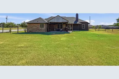 201 N Casey Court, Springtown, TX 76082 - Photo 26