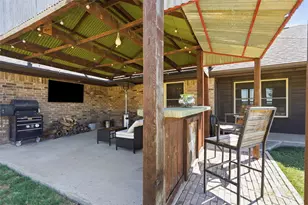 201 N Casey Ct, Springtown, TX 76082 - Photo 22