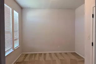 9251 Water Oak Dr, Arlington, TX 76002 - Photo 8