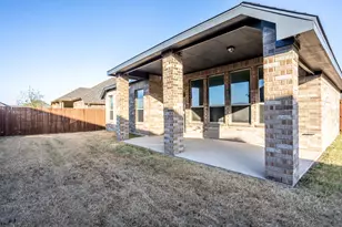 118 Sycamore St, Balch Springs, TX 75181 - Photo 30