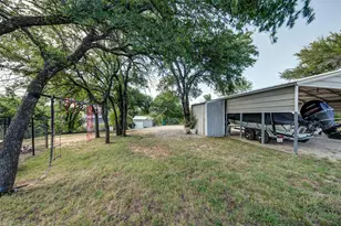402 Aqua Way, Lake Bridgeport, TX 76426 - Photo 16