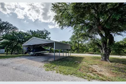402 Aqua Way, Lake Bridgeport, TX 76426 - Photo 34