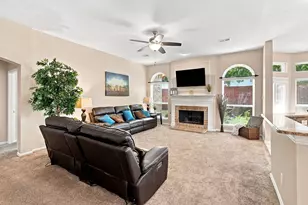 2402 N Hunter Pl Ln, Arlington, TX 76006 - Photo 8