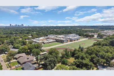 515 Frontier Street, River Oaks, TX 76114 - Photo 4