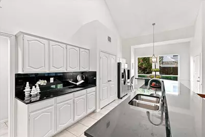 4661 Thanksgiving Lane, Plano, TX 75024 - Photo 12