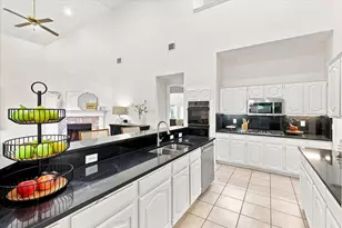 4661 Thanksgiving Ln, Plano, TX 75024 - Photo 4