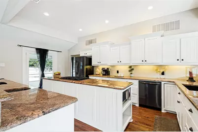 928 N Irving Heights Drive, Irving, TX 75061 - Photo 12