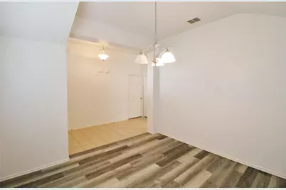 3256 Fluvia, Grand Prairie, TX 75054 - Photo 4