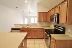 3256 Fluvia, Grand Prairie, TX 75054 - Photo 10