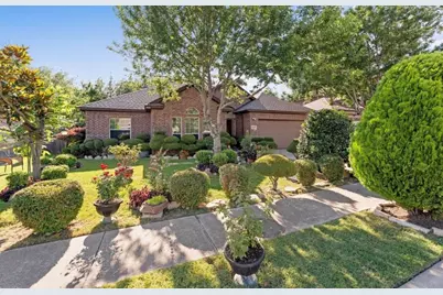 1025 Pearson Street, Irving, TX 75061 - Photo 2