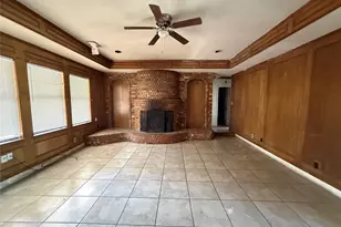 6313 Overlake Dr, Fort Worth, TX 76135 - Photo 4