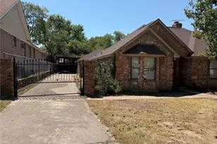6313 Overlake Dr, Fort Worth, TX 76135 - Photo 2