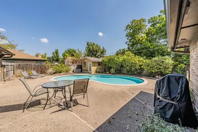 5500 Meadow Oak Street, North Richland Hills, TX 76180 - Photo 32