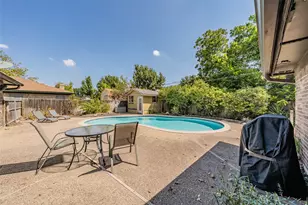 5500 Meadow Oak St, North Richland Hills, TX 76180 - Photo 32