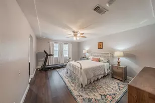 5500 Meadow Oak St, North Richland Hills, TX 76180 - Photo 24