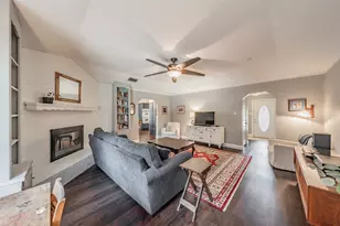 5500 Meadow Oak St, North Richland Hills, TX 76180 - Photo 6