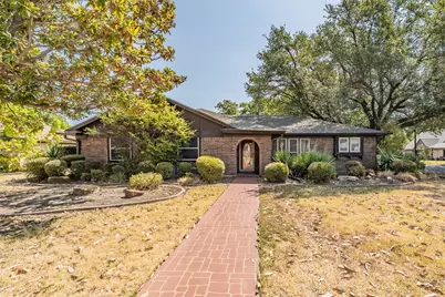 5500 Meadow Oak Street, North Richland Hills, TX 76180 - Photo 1
