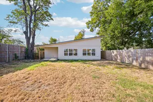 613 W Florence St, Denison, TX 75020 - Photo 30