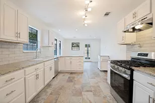 803 Hollywood Ave, Dallas, TX 75208 - Photo 14