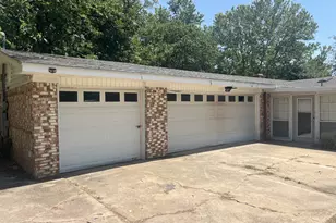 705 4th, Clarksville, TX 75426 - Photo 2