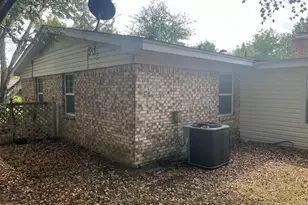 705 4th, Clarksville, TX 75426 - Photo 4