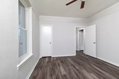 5700 Pershing Avenue, Fort Worth, TX 76107 - Photo 18