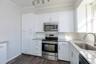 5700 Pershing Ave, Fort Worth, TX 76107 - Photo 12
