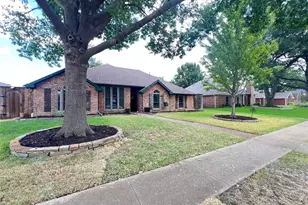 6816 Sweetwater Dr, Plano, TX 75023 - Photo 2